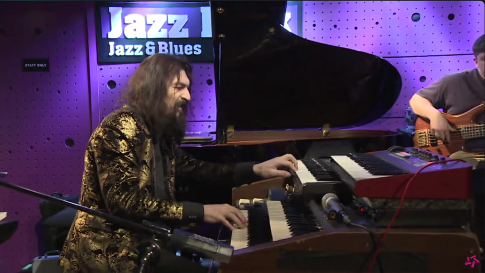 Varhan Orchestrovič Bauer slavil narozeniny ve velkém stylu, Štěpánka Duchková prozradila recept na formu a Jiří Ployhar rozvířil sociální sítě