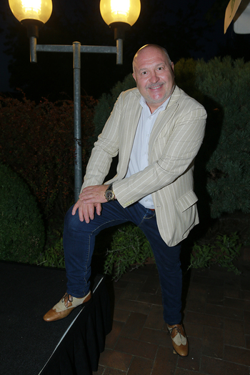 Zpěvák Michal David.